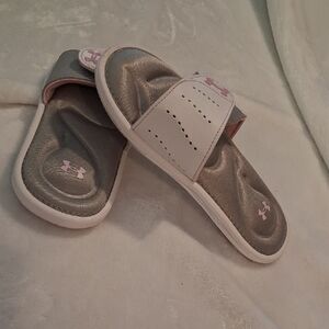 Under Armour White and Gray Slide Sandals For Girls.